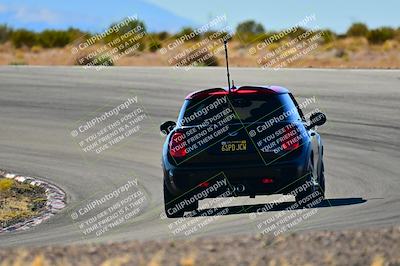 media/Oct-18-2025-Extreme Speed (Sat) [[d6d7e1fef1]]/Group 5/Session 3 (Turn 1)/